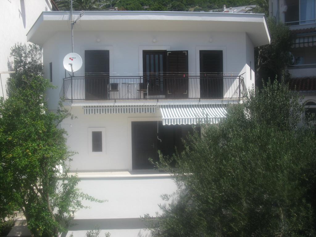 Holiday Home Mona Игране Стая снимка